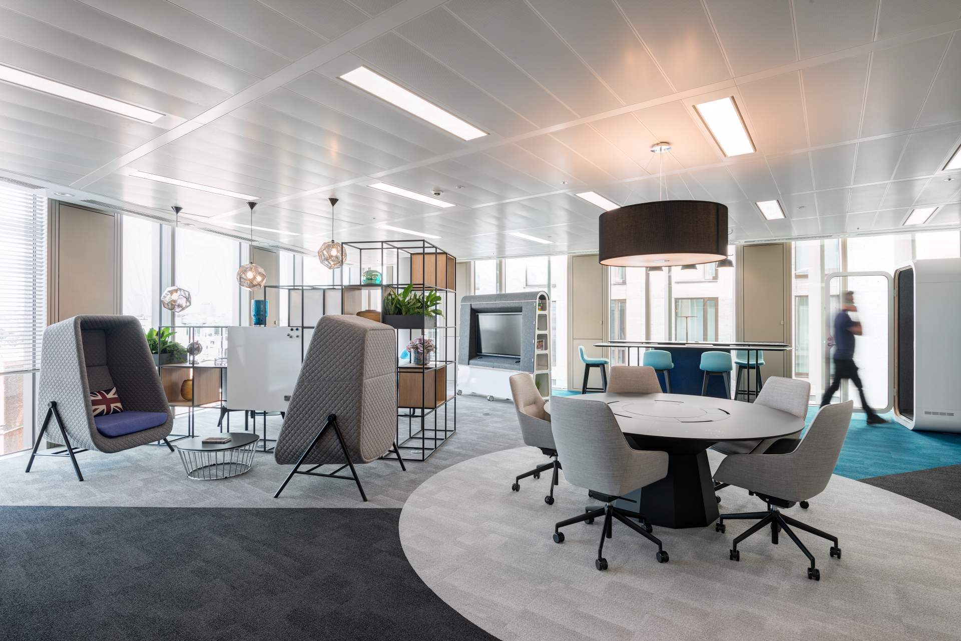 Collaborate London office furniture consultants
